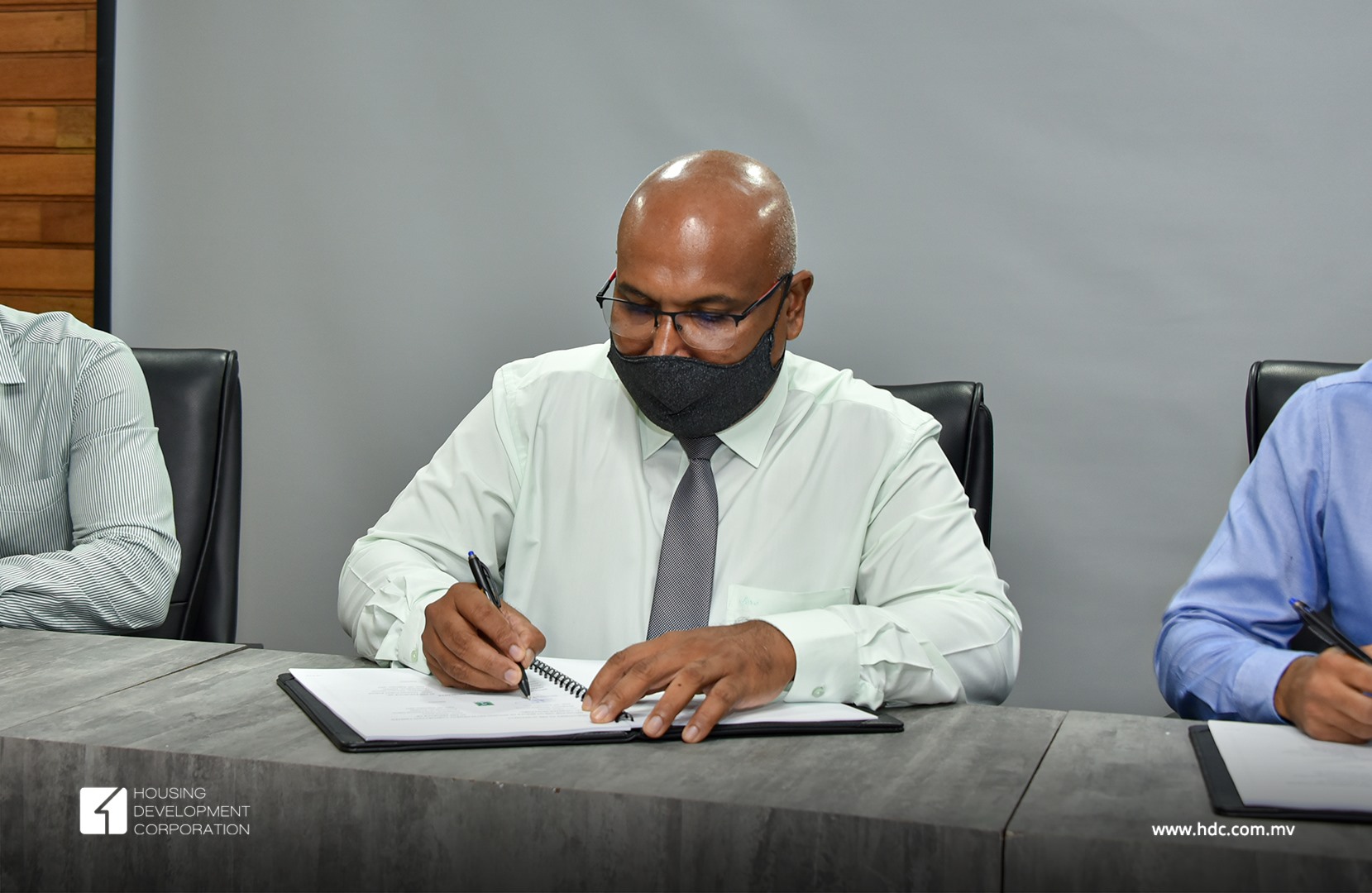 އައިލެންޑާސް އެޑިއުކޭޝަންއ