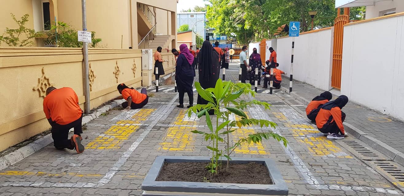 އިމާދުއްދީން ސްކޫލް
