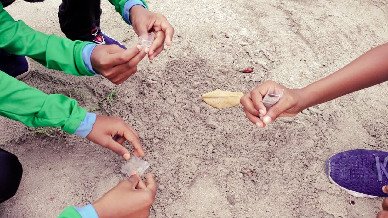 ބ.އަތޮޅު ސްކޫލުގެ ދަރިވަރުން