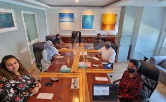 ބީބީއެމް ގެ މުވައްޒަފުން؛- ފޮޓޯ: ފިޔުކް ޓައިމްސް