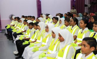 ދަރިމަވަންތައާއި އިއްޒުއްދީނުގެ 52 ދަރިވަރުން ޓްރެފިކް މޮނީޓަރު ކަމުގެ ހުވާކުރުން: މާލޭގެ އިތުރުން ރަށްރަށުގެ ސްކޫލްތަކުގައިވެސް މި ޕްރޮގްރާމް އަންނަނީ ހިންގަމުން- ފޮޓޯ" ޕޮލިސް މީޑިއާ