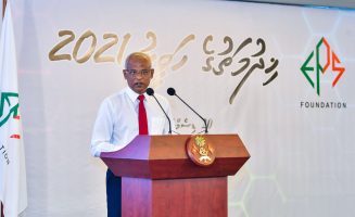 "ޚިދުމަތުގެ ހަވީރު 2021" ގައި ރައީސުލްޖުމްހޫރިއްޔާ ބައިވެރިވެވަޑައިގެންވާހަކަފުޅު ދައްކަވަނީ. ފޮޓޯ: ރައީސް އޮފީސް