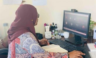 ސްކޫލުތަކާ އަލަށް ގުޅިވަޑައިގެން ޕްރިންސިޕަލުންނަށް ކުރިއަށް ގެންދިޔަ ޕްރޮގްރާމުގެ ތެރެއިން؛- ފޮޓޯ: މިނިސްޓްރީ އޮފް އެޑިޔުކޭޝަން