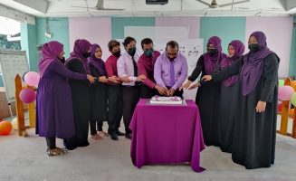 އިދާރީ މުވައްޒަފުންގެ އަގު ވަޒަންކުރުމަށްޓާކައި ބޭއްވި ހަރަކާތްތަކުގެ ތެރެއިން: ފޮޓޯ/ ރަސްމާދޫ ސްކޫލް