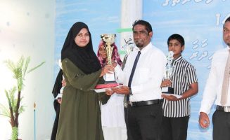 ފ. ބިލެތްދޫ ކައުންސިލުން ކުރިއަށްގެންދިޔަ، އެ ކައުންސިލް ގެ ފުރަތަމަ ޤުރުއާން މުބާރާތް 1443 ގެ ފަޚުރުވެރި އެއްވަނަ ޙާޞިލްކުރި ފ.ބިލެތްދޫ މޯނިންގވިލާ އާމިނަތު މައިހާ މުޙައްމަދު