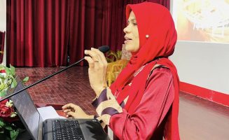 ޣާޒީ ސްކޫލުގެ ކުރީގެ ޕްރިންސިޕަލް މަރިޔަމް މުޙައްމަދު: މިހާރު މަސައްކަތް ކުރައްވަނީ ޤާސިމް ޕްރީ ސްކޫލުގައި- ފޮޓޯ: ޣާޒީ ސްކޫލް