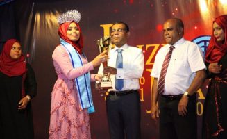 431429351