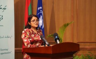 ސްމިއްޔާތުގަި މިނިސްޓަރ ޔުމްނާ މައުމޫން ވާހަކަފުޅުދައްކަވަނީ