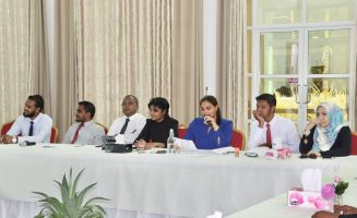 ތަޢުލީމުގެ ޤާނޫނުގެ ދަށުން ހަދާ އާންމު ޤަވާއިދު އެކުލަވައިލުމުގެ މަޝްވަރާކުރަނީ؛-ފޮޓޯ: އެޑިޔުކޭޝަން މިނިސްޓްރީ