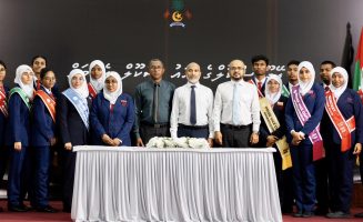 GKr4qGsacAAGsci (1)