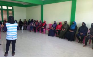 ބެލެނެވެރިންނަށް މަޢުލޫމާތުދިނުމުގެ ސެޝަންގެ ތެރެއިން. ފޮޓޯ: ފޮލިސް