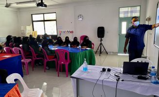 bandhidhoo vaahaka dhehkkun