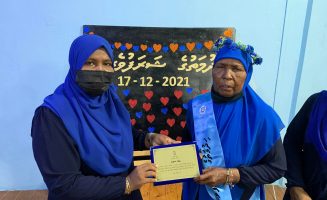 ދޯތާ. ގިނަބައެއްގެ ލޯބި ލިބިފައިވާ މުއައްޒަފެއް. ފޮޓޯ: ކެޔޮދޫ ސްކޫލް