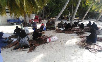 ބެލެނިވރިން  ފަންގިވިނުން:ބ.ފުޅަދޫ