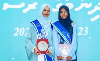 އެއްވަނަ މަޤާމް ހޯދި ޝައިހާއާއި އަފާ: ކިޔެވުމާ އެއްވަރަށް އިތުރު ހަރަކާތްތަކުގައި ވެސް ބައިވެރިވި- ފޮޓޯ: އިހަވަންދޫ ޑޮޓްކޮމް