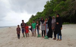 ކުޑަފަރީ ސްކޫލުން ކުރިއަށްގެންދާ ސާފްކުރުމުގެ ޕްރޮގްރާމްގެ ތެރެއިން/ ފޮޓޯ ނ.ކުޑަފަރީ ސްކޫލު