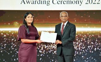 maanee (1)