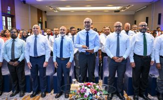 raees principal con