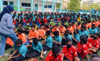 ރެހެންދި ސްކޫލުން ކުރިއަށް ގެންދާ ކުޅިވަރު މުބާރާތްތަކުގައި ބައިވެރިވާ ދަރިވަރުން: މިފަދަ ހަރަކާތްތަކުގެ ސަބަބުން ދަރިވަރުންގެ ހެދިބޮޑުވުމަށް ހެޔޮ ބަދަލު އާދޭ – ފޮޓޯ: ރެހެންދި ސްކޫލް