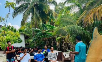 ޏ.އޭއީސީގެ ދަރިވަރުން ފުވައްމުލައް ނޭޗަރ ޕާކަށް ކުރި ޒިޔާރަތުގައި؛- ފޮޓޯ// ފުވައްމުލައް ނޭޗަރ ޕާކް