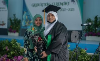 އަފާފު މަންމައާއެކު، ކުރިއަށްދާން ބޭނުން ވަނީ ޤާނޫނީ ދާއިރާއިން- ފޮޓޯ: އިރުޝާދިއްޔާ ސްކޫލް